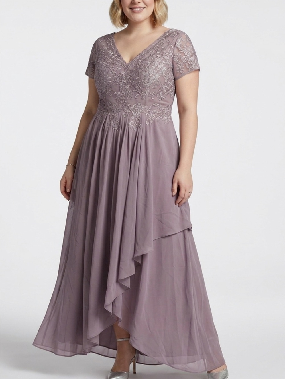 Elegant Lavender Embroidered V-Neck Wedding Dress
